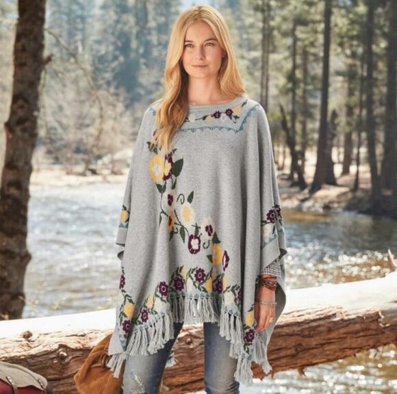 Sundance Sweaters - Rare Sundance Hazy Days Knit Fringe Poncho Sweater O/S
